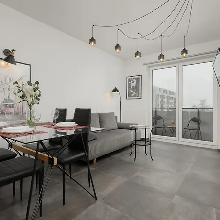 公寓 Black & White Minimalist In By Renters *