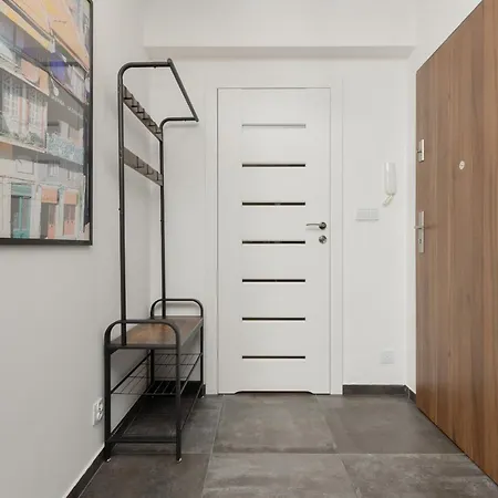 Apartment Black & White Minimalist In By Renters Warsaw